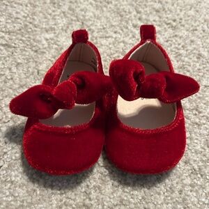 GAP red velvet ballet slipper baby shoes